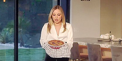 Before The Guests Arrive Anna Claire Clouds, Jay Hefner