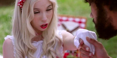 June 2021 Flavor Of The Month Kenzie Reeves - S1:E10 - Nubiles-Porn