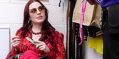 Model Thief Jessica Ryan