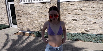 Covering Face With Jizz With Sia Woods
