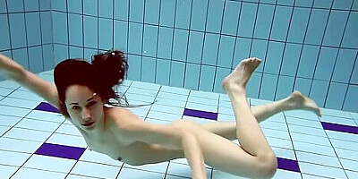 Watch Impeccable Girls Trailer