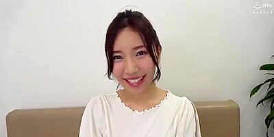 Kagp-321 The Shape Of The Pussy Is Completely Visible! Slippery Pussy Juice Through Thin Panties As She Masturbates 12
