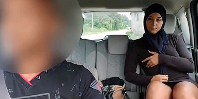 Beurette se tape le chauffeur uber