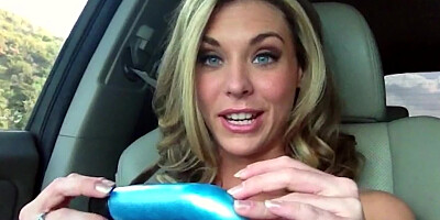 Blonde porn starlet Michelle Monroe tests her new sex toy