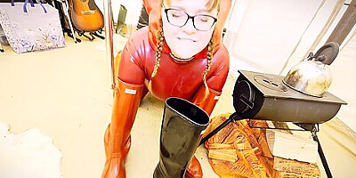 Am I A Good Latex Rubber Slut For You Stepdaddy?