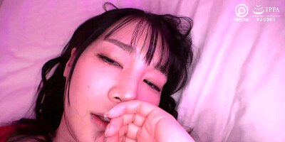 ULTRA HOT SEX 鈴村あいり発蒸中。興奮は液体を超えてイく。～体の芯まで熱し合うHOTコア・ガズムの全て～ 01