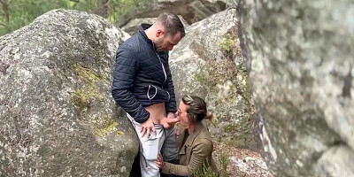 Je surprend ma voisine sucer mon mec