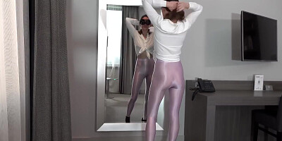 Footjob In Shiny Spandex Leggings Before Going Out