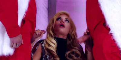 Beautiful blonde double teamed in a porn parody