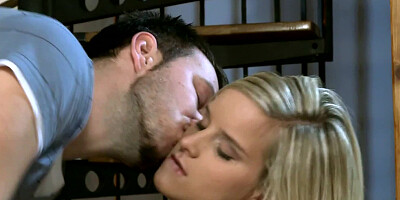 Handsome man with a big penis knows how to satisfy this blondie