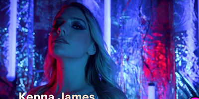 Ella Silver - Perfect Blonde Shows Her Perfect Booty In Amazing Lingerie