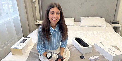 Brought A Stranger To A Powerful Orgasm With A Toy From Svakom Alex Neo 2