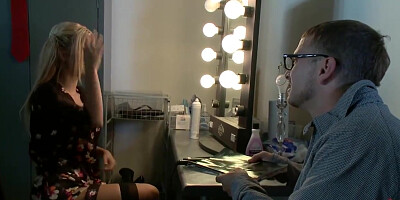 The Model Gets Taken By Her Biggest Fan / Full Video: Wolfstream.tv With Jessie Rogers