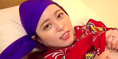 03785,A woman who is fucked and writhes in agony