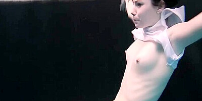 Gambling Loves Underwater teen 18+ Clip