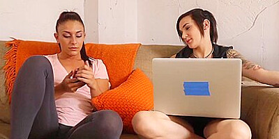 Horny Lezzies Unforgettable Sex Clip