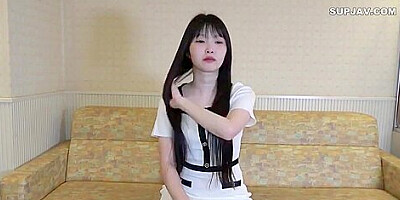 Two Consecutive Swallows! A Fair-skinned, Black-haired Beauty Is Called To A Hotel For A Private Sex Shootafter Two Blowjobs And Swallows, Its Creampie Sex! *bonus Hd