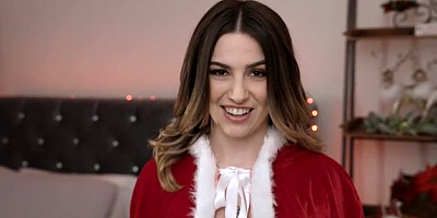Keep The Presents Cumming - S25:E3 - Nubiles-Porn