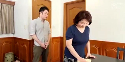 07576,A woman in serious agony