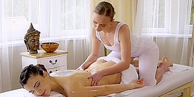 Tempting Body Massage For Shy Woman Lesbian Sex