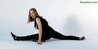 Sofya Belaya - Big Tits Blonde Gymnast Babe Stretching