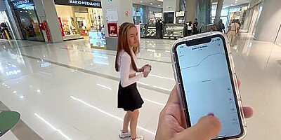 Jugando A Los Dados Eroticos En El Centro Comercial Con Izawoodas (parte 1)