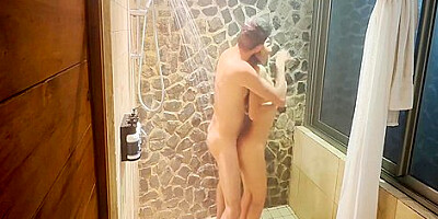 Despues De Coger En La Cama A Mi Novia Ahora Lo Hacemos En La Ducha 17 Min