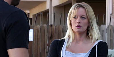 Fucking a cheating milf makes his cock feel so good