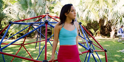 Brunette babe finds a perfect fucker thanks to dating app