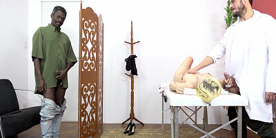 Massage Ends With An Intense Dp Fuck For Cute Hottie