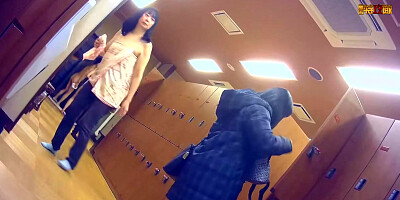 japanese public bathroom changeroom.101