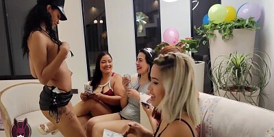 Lesbian Orgy In Orgy Lesbian