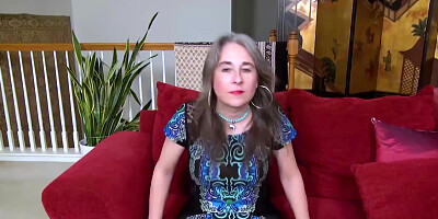 Curvy MILF Pleasure Her Hairy Pussy With Toys OLDNANNY