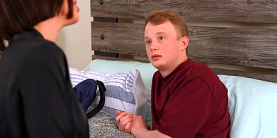 You Dont Have To Leave Home - S4:E4 - Momlover