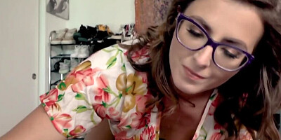 Lucky guy enjoys hairy pussy belonging to his nerdy stepmom