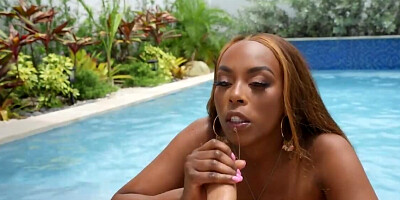 Ebony stunner with huge assets banged outdoors by white bruiser