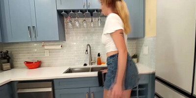 Tease POV Lucy Foxx REDHEAD PORN NEWBIE