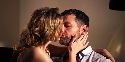 Swinger Couples Passionate Sex - Candee Licious
