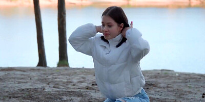 Risky Blowjob On The Beach With Skye Wood