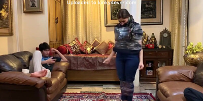 Stepmom Escape Challenge