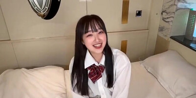 Beautiful For A Moment And A Lifetime: An 18-year-olds Story Of Sex And Spring 18-year-old Who Looks Like Yu Fatty Rin, Gets Nakadashi By A Big Dick For The First Time And The Shock And The Rage Rages!