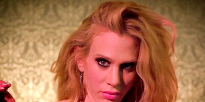 Sarah's solo girl video