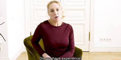 Explosive lovebird's shaved video