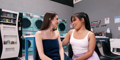 Brunette Lesbian Facesitting Petite Bff - Maya Woulfe, Summer Col And Tina B