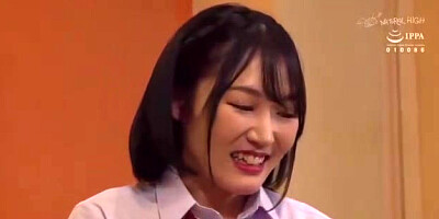 07335,A woman who screams in agony