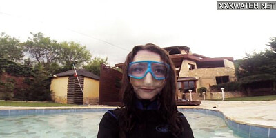 Gorgeous Emi - russian teen (18+) dirt - Underwater Show