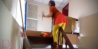 Halloween Witch In Rtgina Noir Witch With Pumpkins And A Broom Velma Dinkley Yellow Pantyhose - Regina Noir