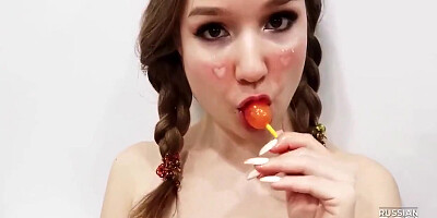 Linda Blonde In Chick Gives Amazing Blowjob In Pov