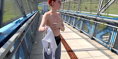 Public Roadside Romp: Risky Public Sex On Pedestrian Bridge 11 Min