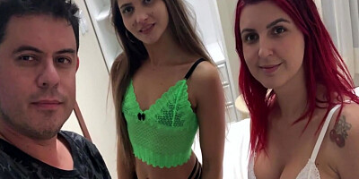 Loirinha E Ruiva Na Competicao De Chupada 7 Min - Maryninha A Pimentada And Joy Cardozo